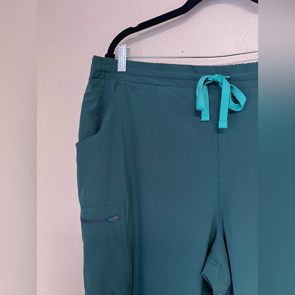 FIGS Technical Collection Scrub Pants Teal Green Elastic Drawstring Medical XL/T - Picture 3 of 7